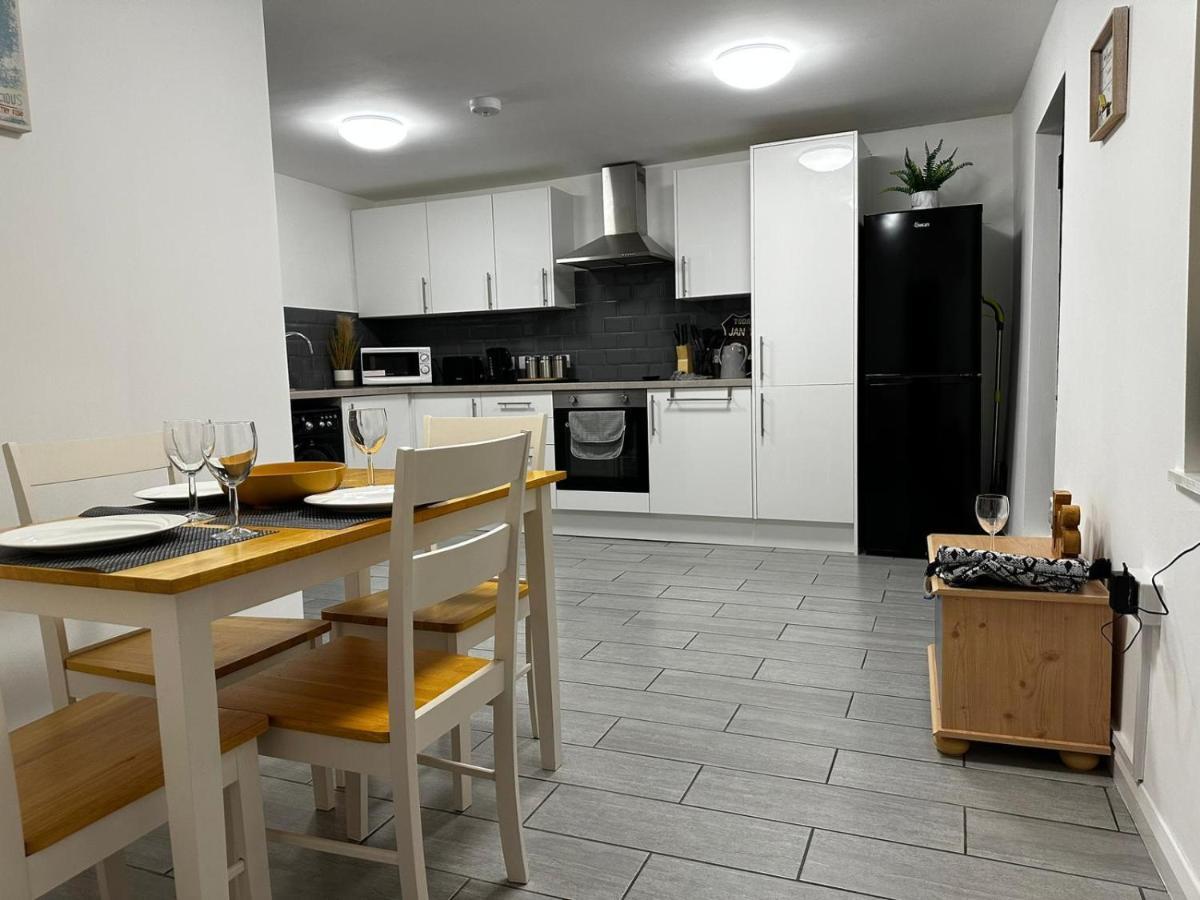 Colchester Central City East Bay Apartment المظهر الخارجي الصورة